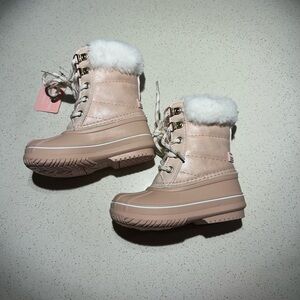 London Fog Toddler Girl’s Lil Downing Court Winter Boots-Blush size 7 NWT